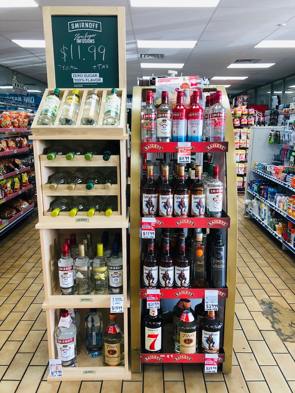 Abes Liquor & Food (Valero) | 423 W Barstow Ave, Clovis, CA 93612, USA | Phone: (559) 323-9863