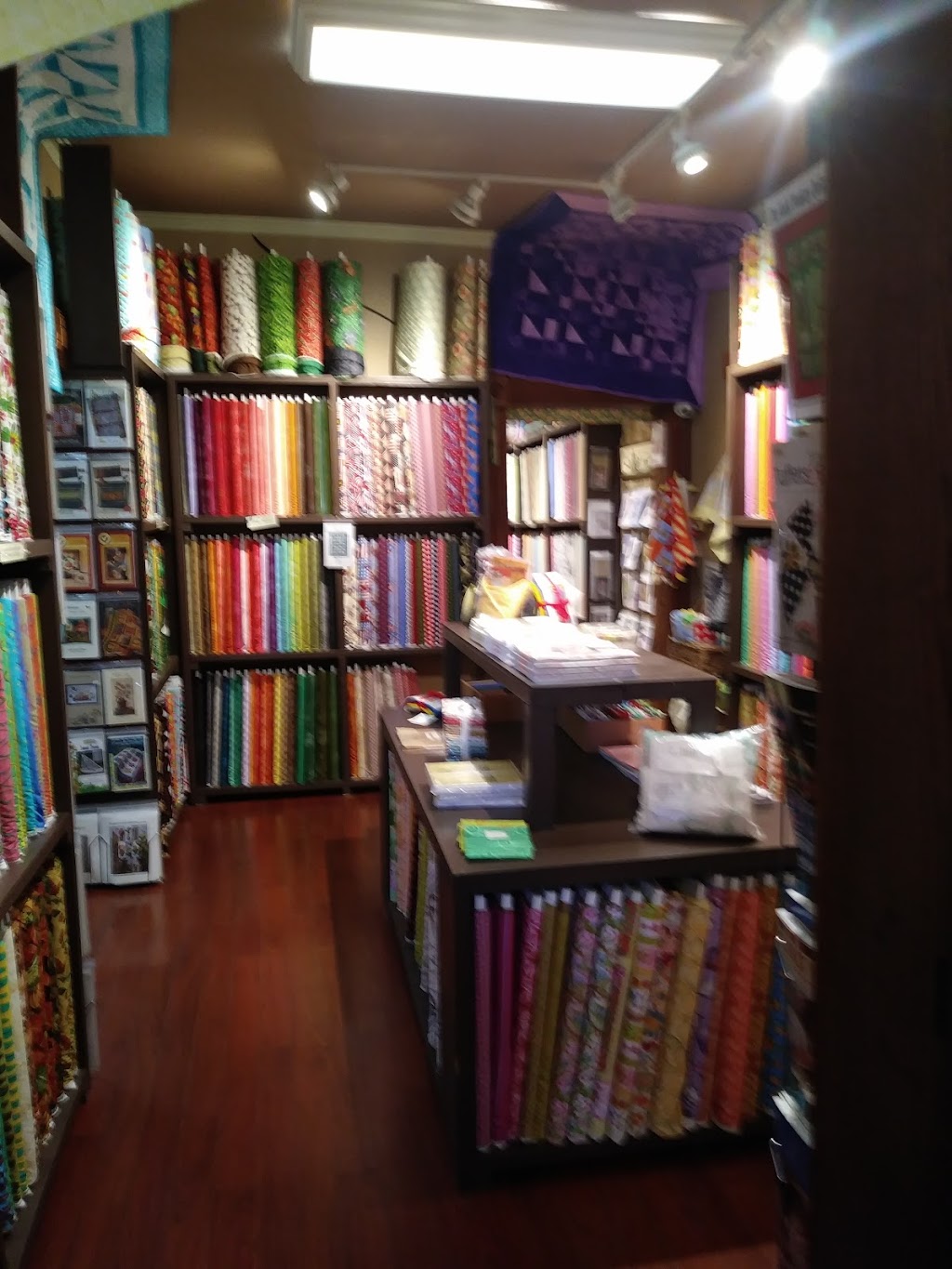 Fabrics and Friends Quilt Shop | 126 West 2nd St, Roanoke, IN 46783, USA | Phone: (260) 676-2149