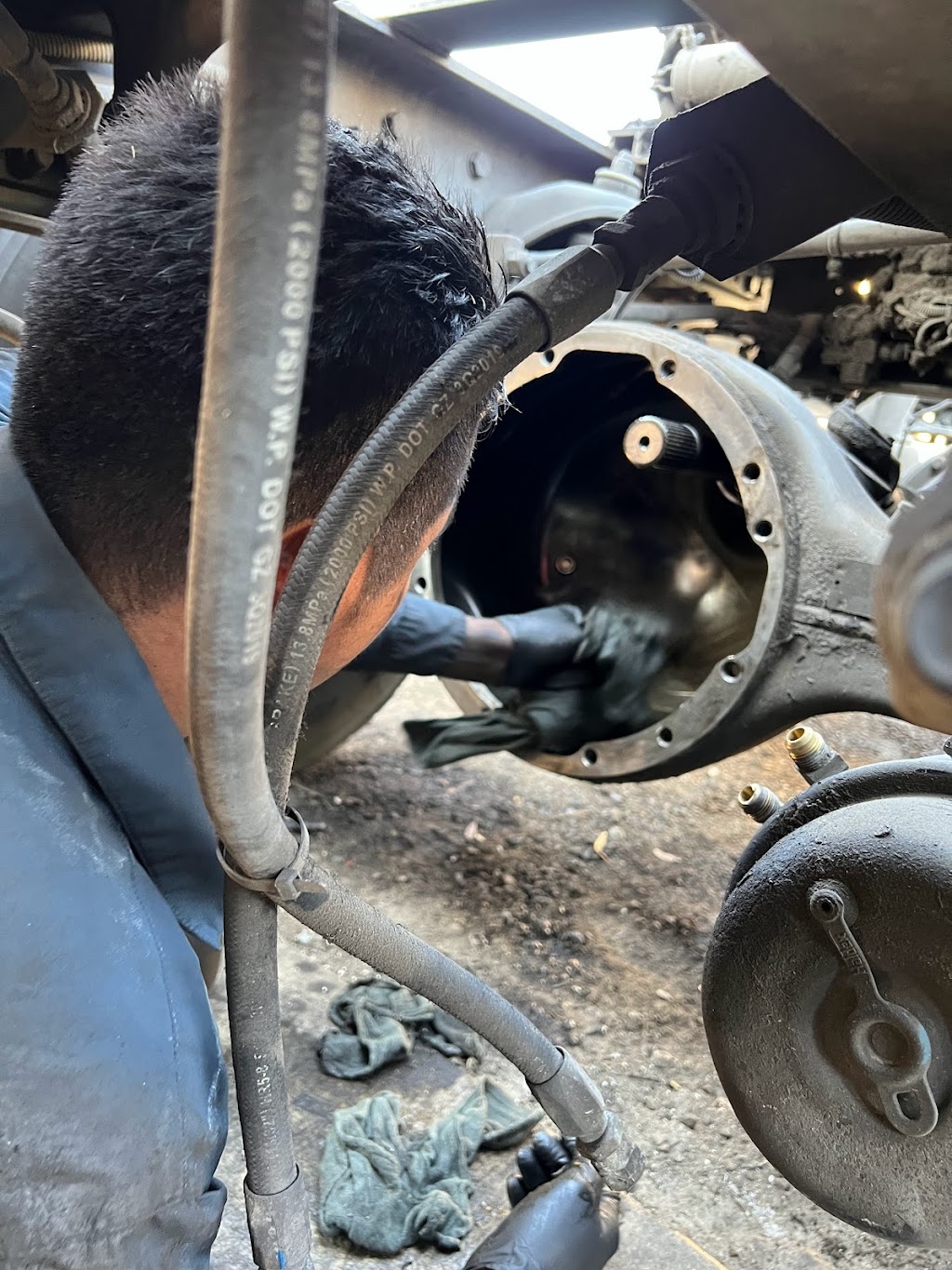 Best bro’s diesel truck repair | 10427 Hemlock Ave, Fontana, CA 92337, USA | Phone: (909) 743-2378