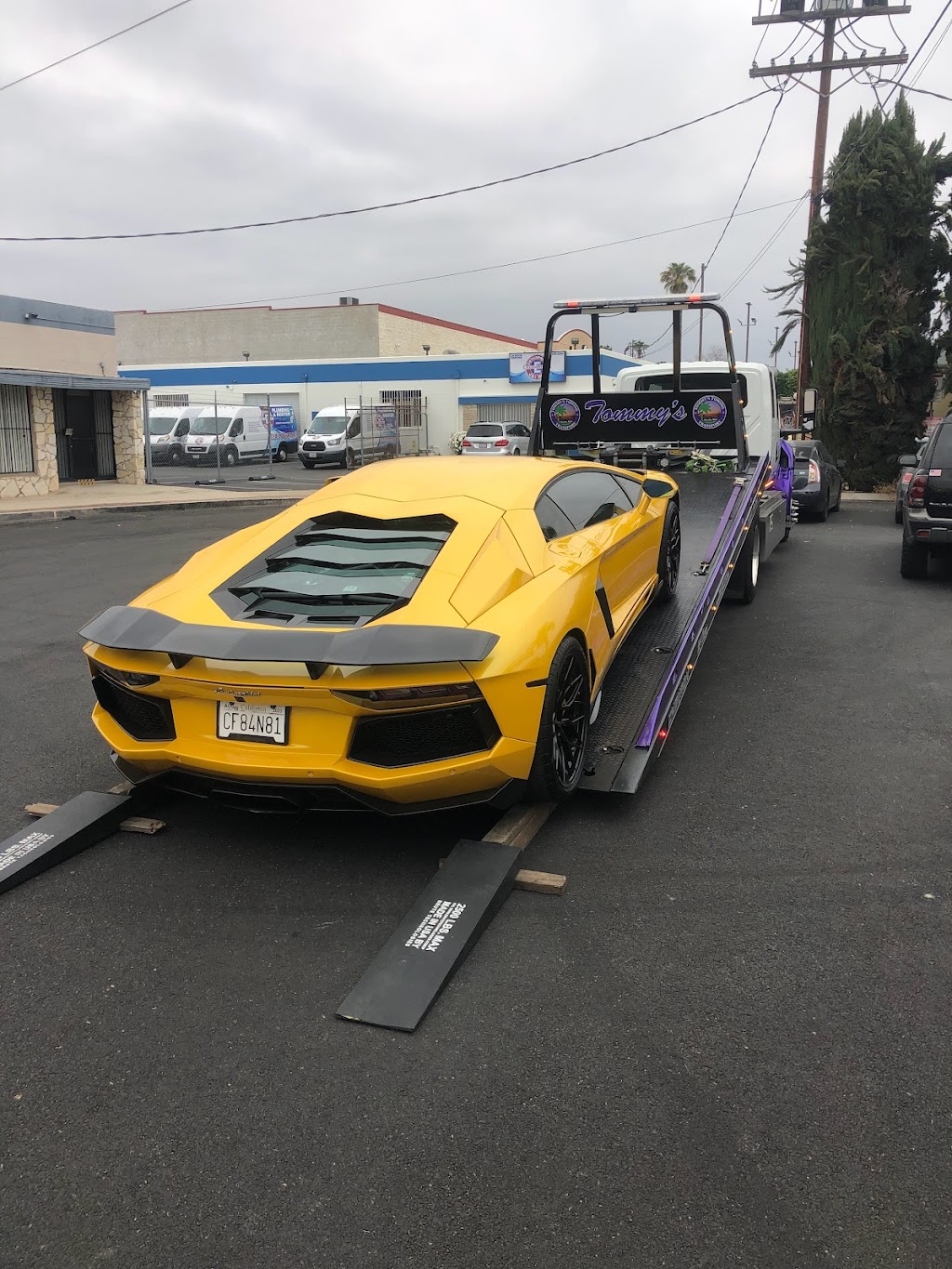 Tommys Towing & Transport | 1711 Huntington St, Huntington Beach, CA 92648, USA | Phone: (714) 631-2385