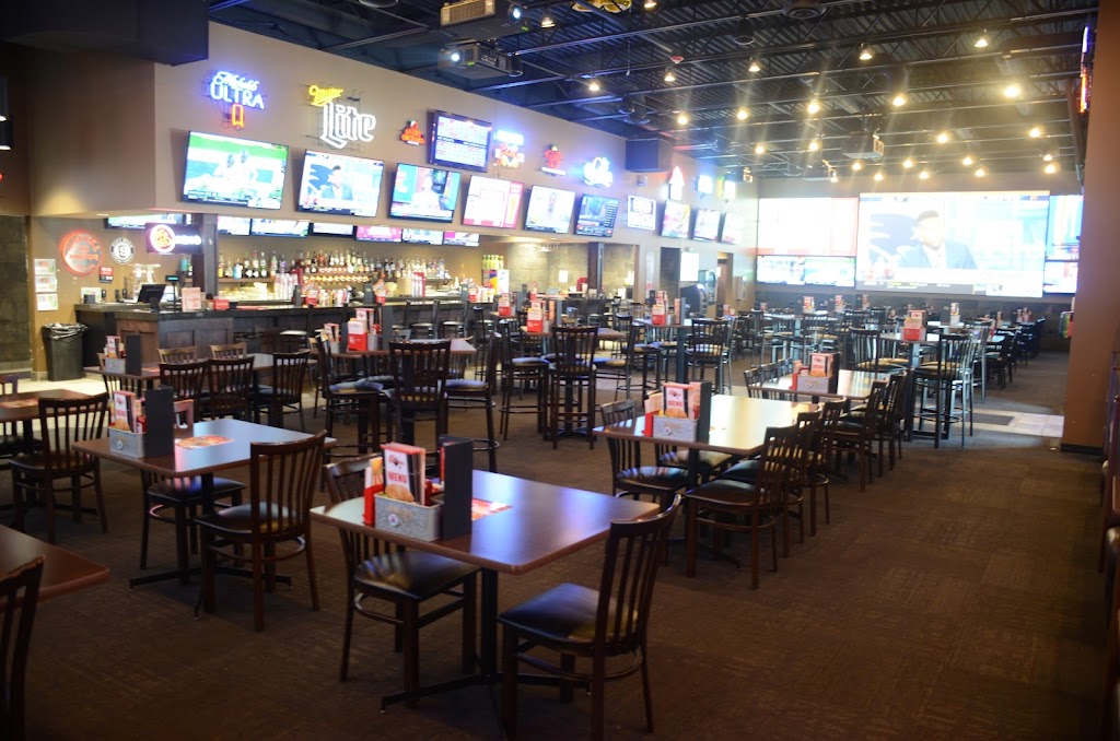 DJs Dugout Sports Bar - Elkhorn | 19020 Evans St, Elkhorn, NE 68022, USA | Phone: (402) 315-1985