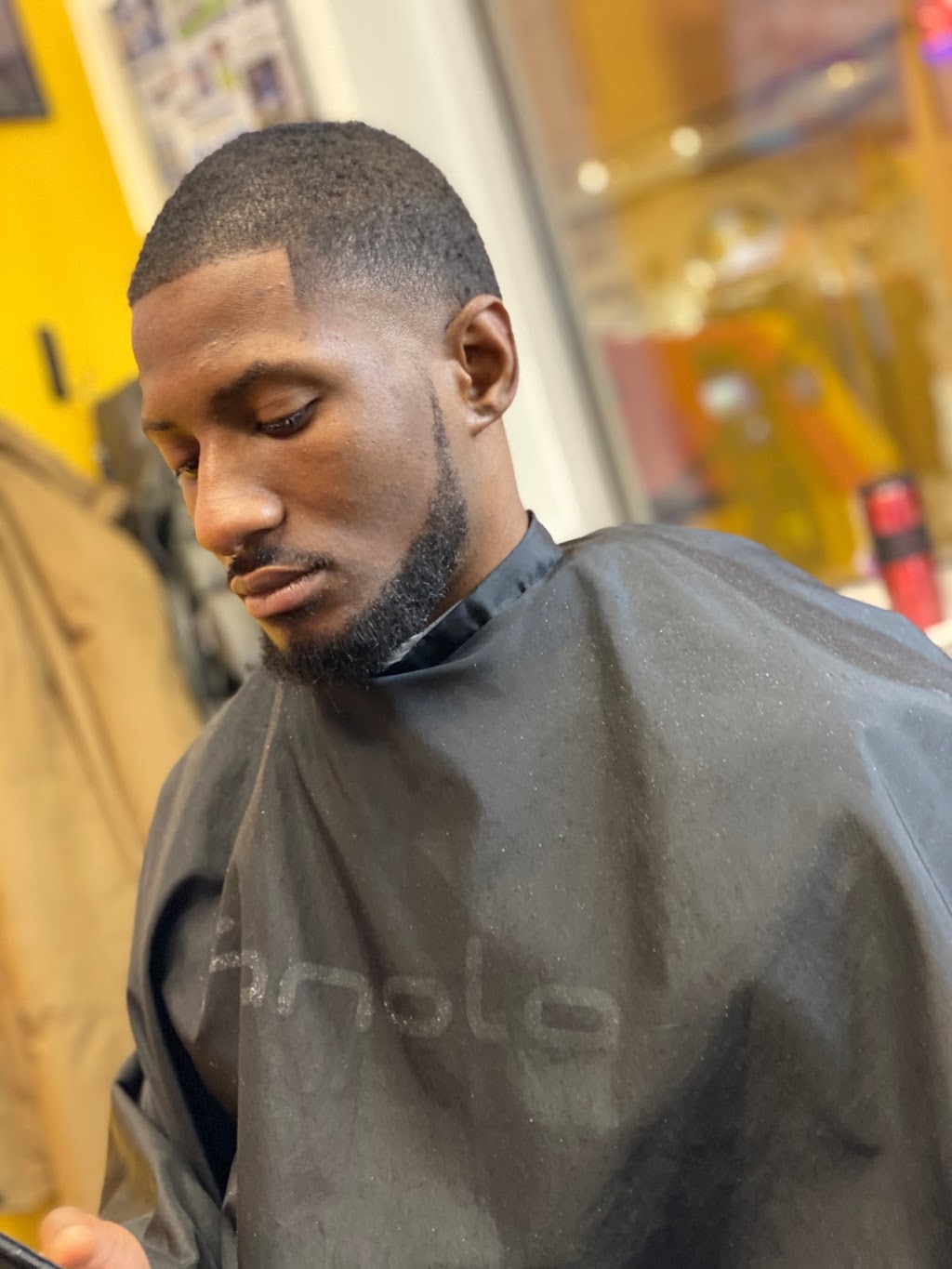 Dale The Barber3 | Sola Salon Studios, 11110 Mall Cir Unit 8, Waldorf, MD 20603, USA | Phone: (301) 442-9881