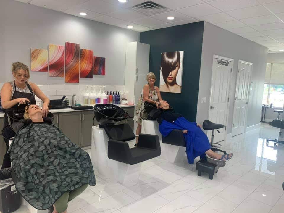 Sofias Hair Salon | 113 US Hwy 27, Lady Lake, FL 32159, USA | Phone: (352) 565-7707