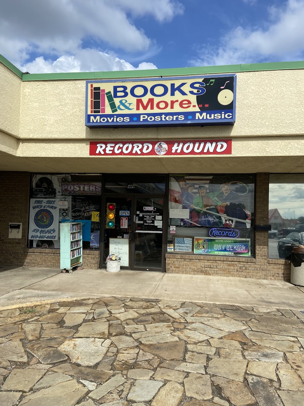 Books & More | 1626 W University Dr, Denton, TX 76201, USA | Phone: (940) 387-9022