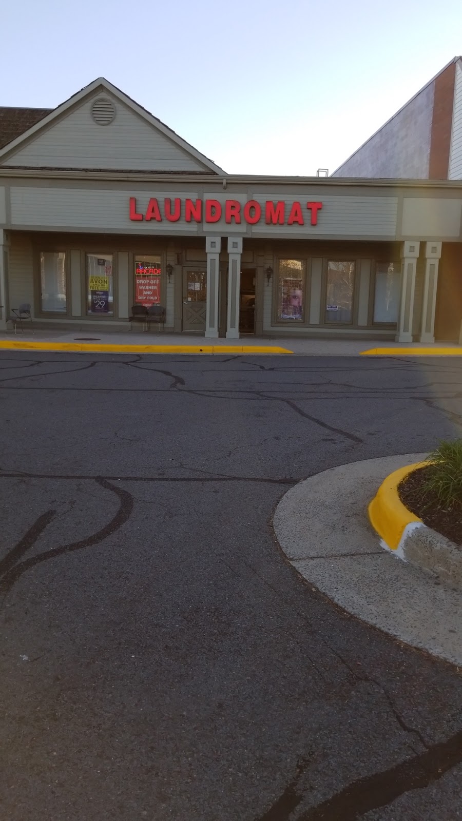 Plaza Laundry | 13826 Braddock Rd # H, Centreville, VA 20121, USA | Phone: (703) 266-7170