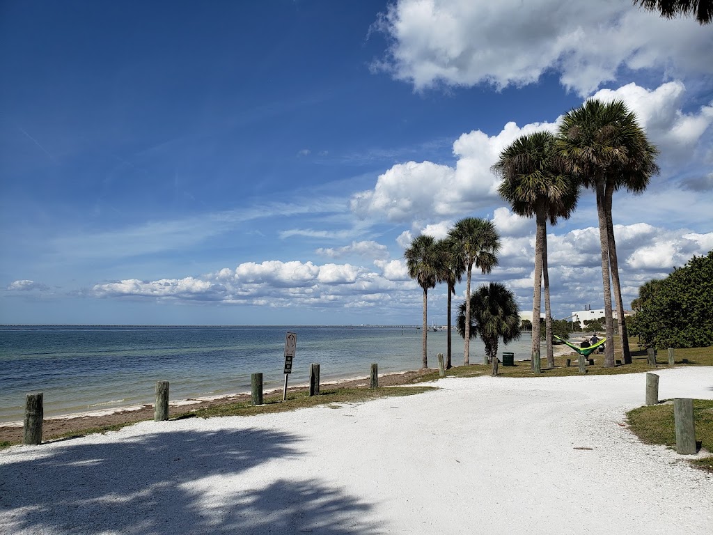 Picnic Island Beach Dog Park | 7409 Picnic Island Blvd, Tampa, FL 33616, USA | Phone: (813) 832-1222