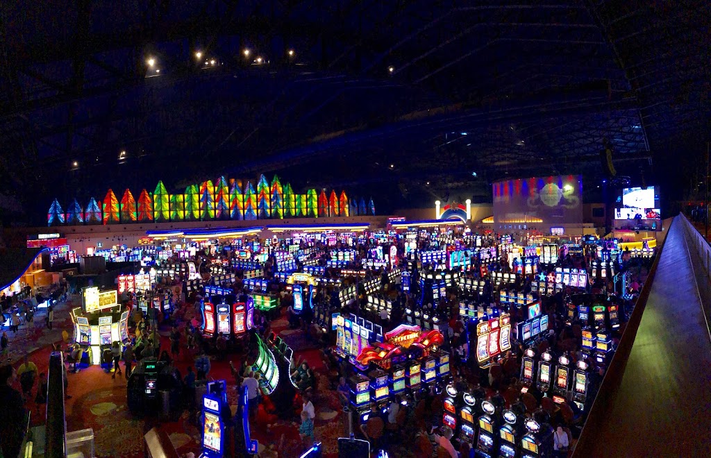 Seneca Gaming Corporation | 310 4th St, Niagara Falls, NY 14303 | Phone: (716) 299-1100