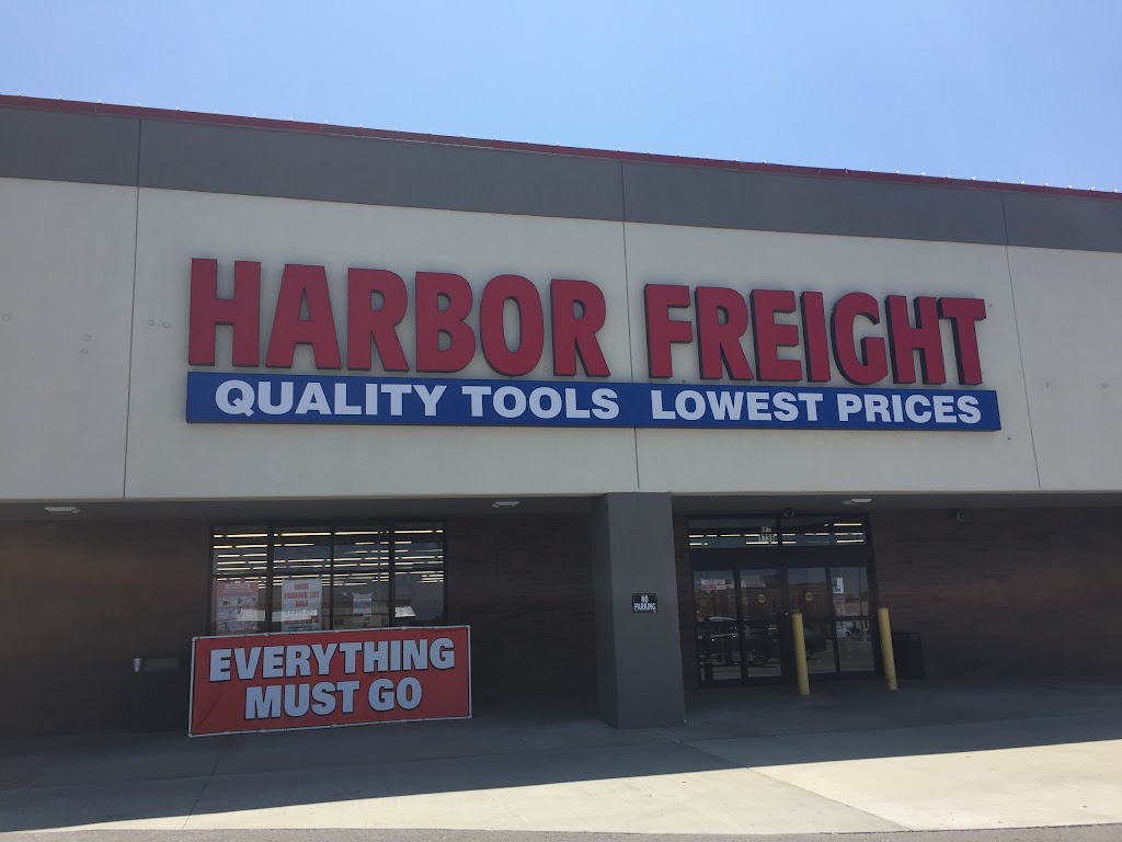 Harbor Freight Tools | 1735 E North Ave, Belton, MO 64012, USA | Phone: (816) 322-3341