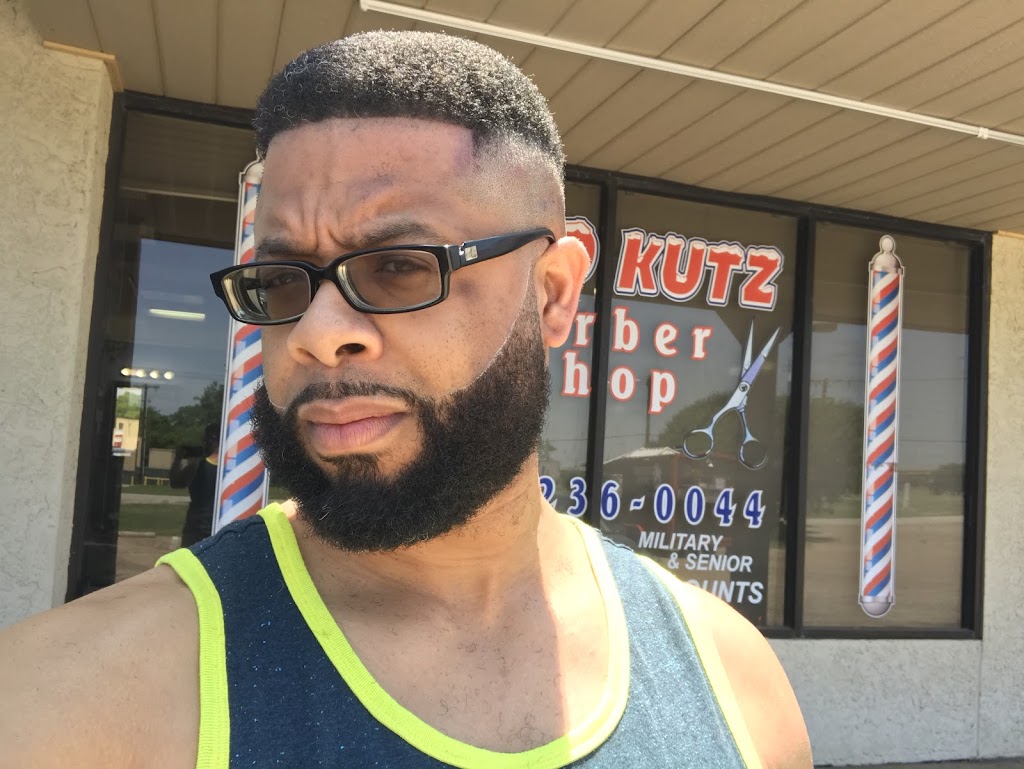 Kold Kutz Barber shop | 1600 Watauga Smithfield Rd Suite E, Blue Mound, TX 76131, USA | Phone: (817) 236-0044