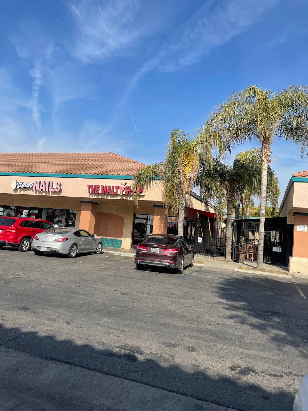 Malt Shop | 5600 Auburn St # S, Bakersfield, CA 93306 | Phone: (661) 872-1088