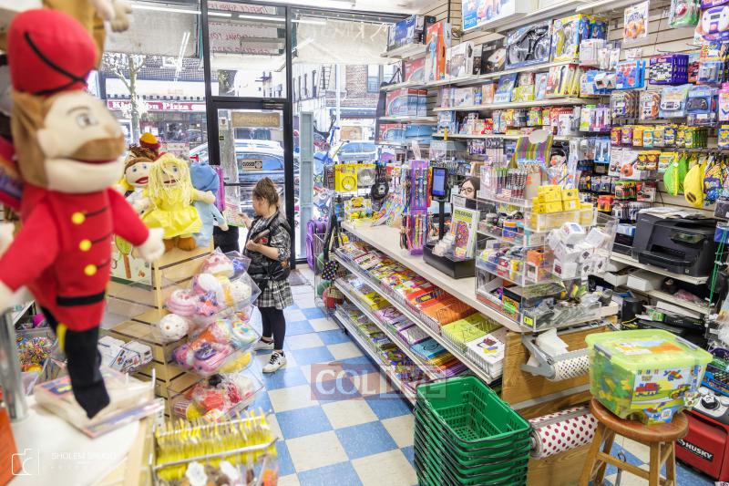 Kingston Toys & Stationery | 388 Kingston Ave, Brooklyn, NY 11225, USA | Phone: (718) 774-4409