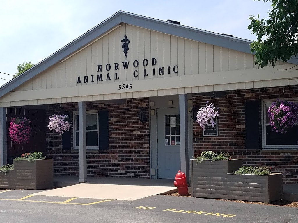Norwood Animal Clinic | 5345 N Lovers Lane Rd, Milwaukee, WI 53225, USA | Phone: (414) 463-9760