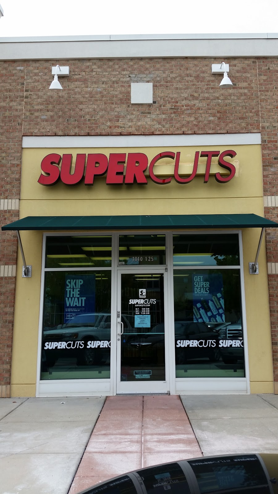 Supercuts | 7840 Alexander Promenade PI Suite 125, Raleigh, NC 27617 | Phone: (919) 596-8989