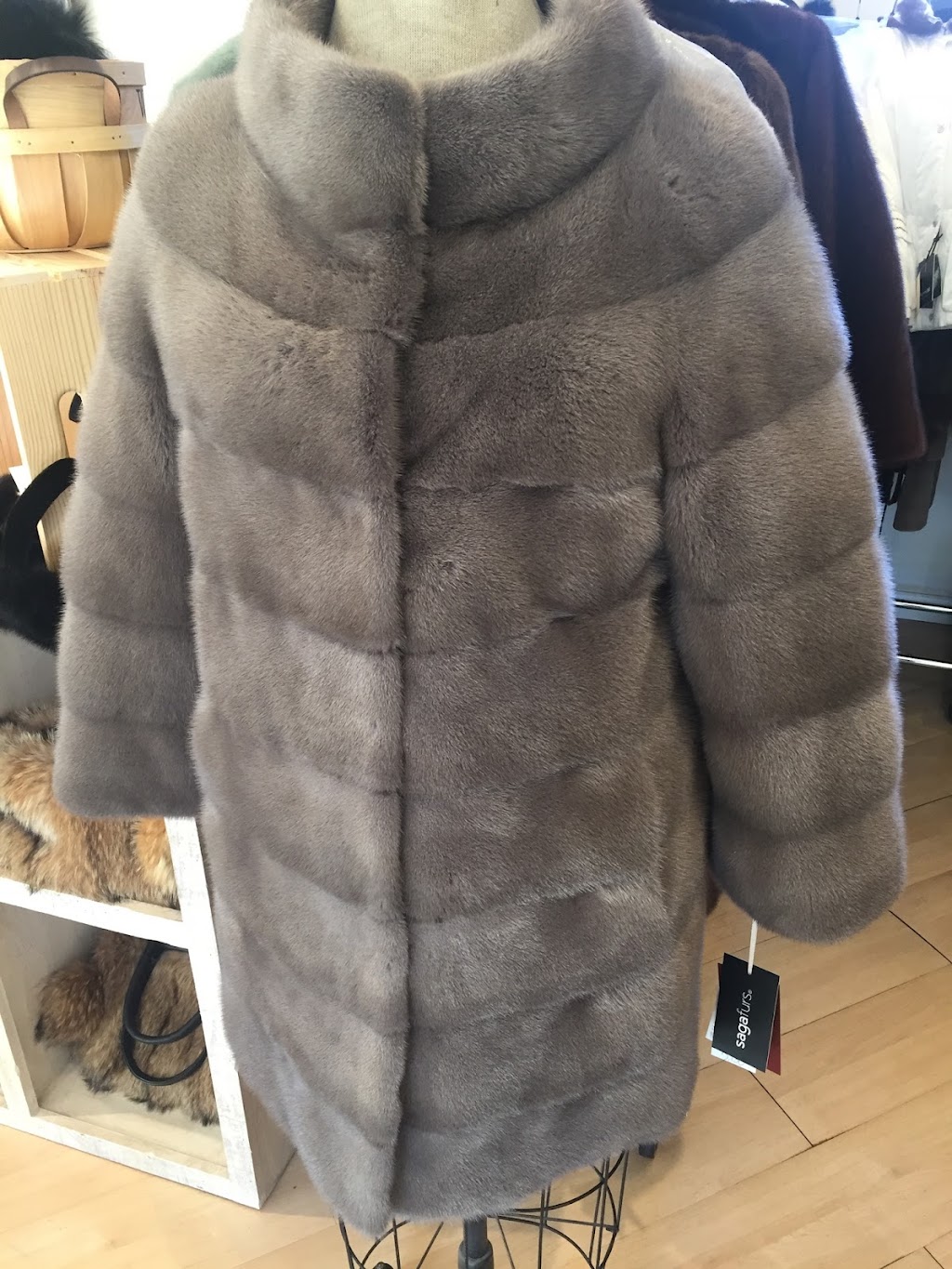 Legend Furs | 43 The Plaza, Locust Valley, NY 11560, USA | Phone: (516) 944-3733