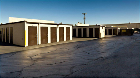 Glendale Self-Storage and U-Haul | 7048 N 43rd Ave, Glendale, AZ 85301, USA | Phone: (623) 247-4808