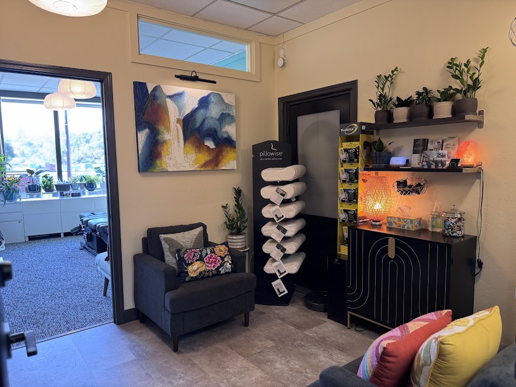 The Spine Studio: Chiropractic and Wellness | 1760 Solano Ave Suite 200, Berkeley, CA 94707, USA | Phone: (510) 519-0277