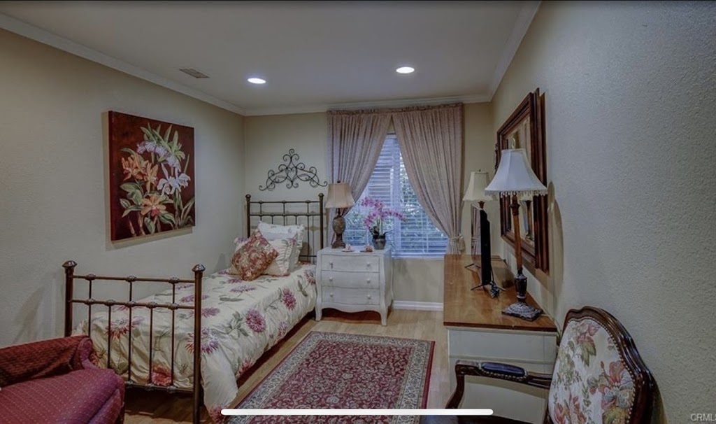 New Home Senior Care | 25032 Woolwich St, Laguna Hills, CA 92653, USA | Phone: (949) 449-5555
