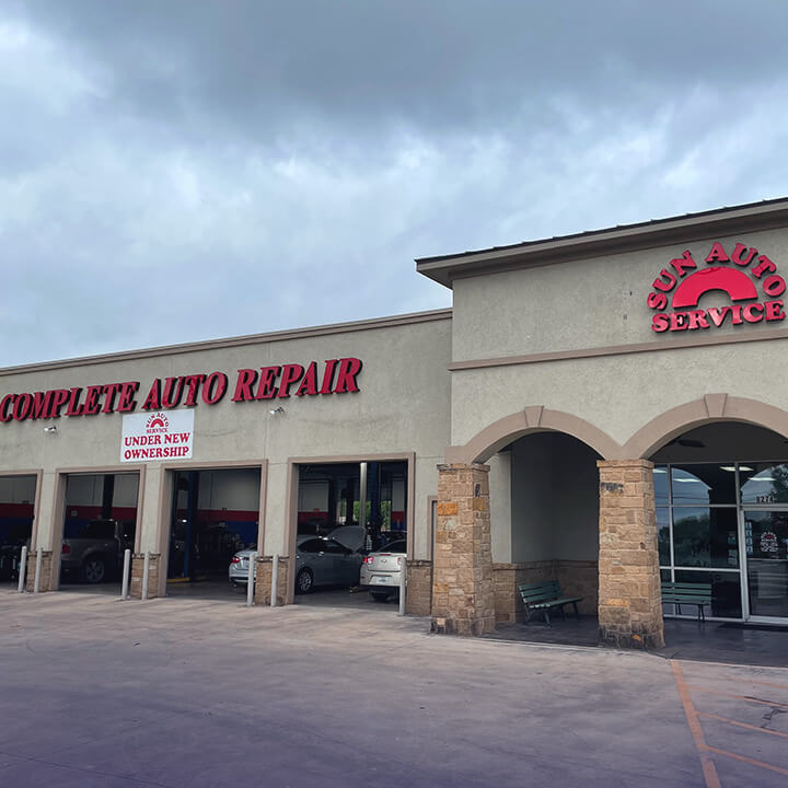 Dr. Neeraja Talakanti, MD | 15 Salt Creek Ln, Hinsdale, IL 60521, USA | Phone: (630) 371-0133