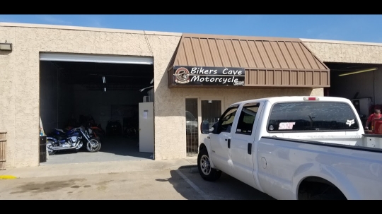 Bikers Cave Motorcycle Shop | 2125 W Pioneer Pkwy, Grand Prairie, TX 75051, USA | Phone: (214) 270-4158
