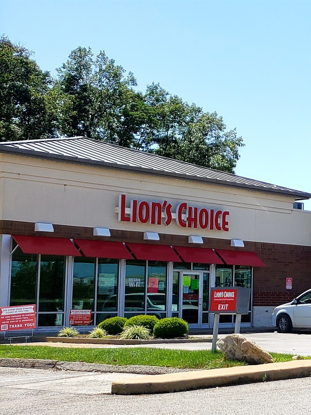 Lions Choice | 698 Gravois Bluffs Blvd B Ste B, Fenton, MO 63026, USA | Phone: (636) 349-4411