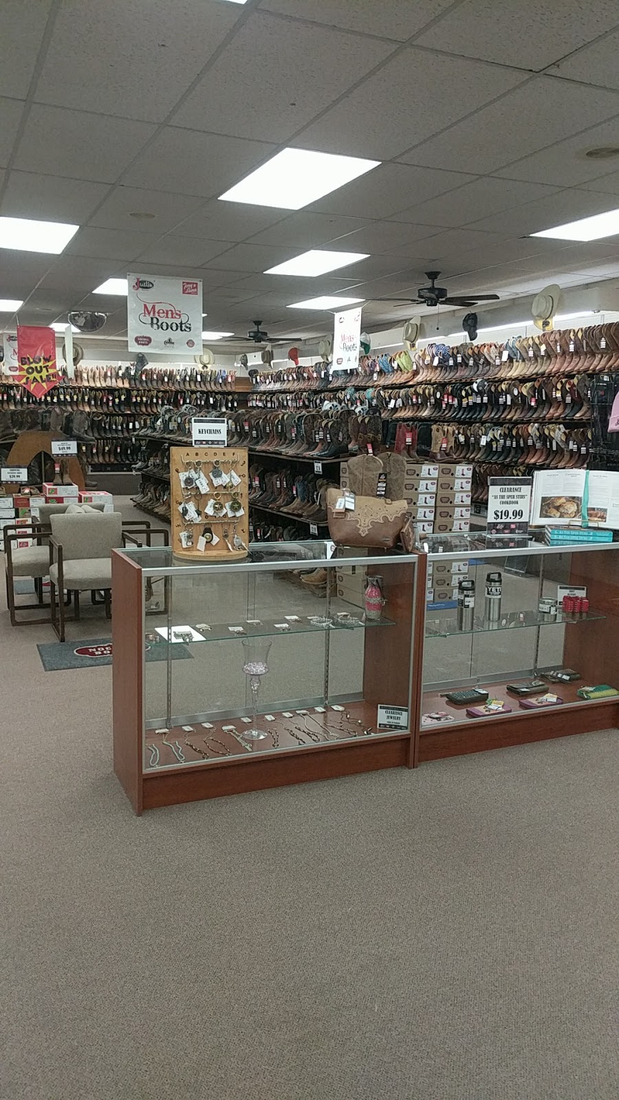 Tony Lama Factory Outlet | 12151 Gateway Blvd W, El Paso, TX 79936, USA | Phone: (915) 858-0124