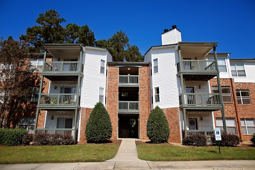 Woodlake Reserve | 1000 Lydias Way, Durham, NC 27713, USA | Phone: (919) 651-3261