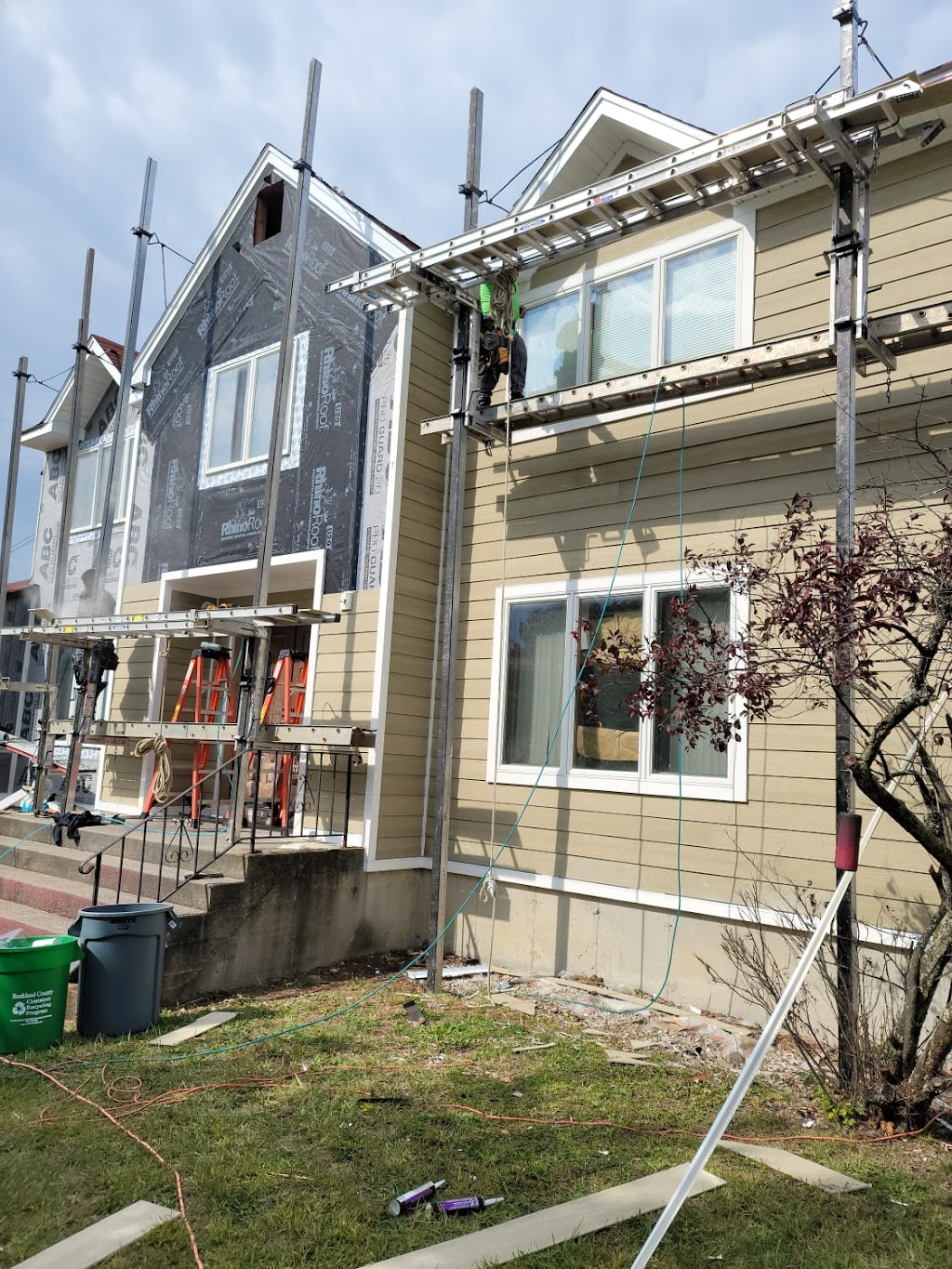 AJ Pro Construction INC-Roofing-siding- gutter- Decks | 19 Headden Dr, Spring Valley, NY 10977, USA | Phone: (845) 570-0000