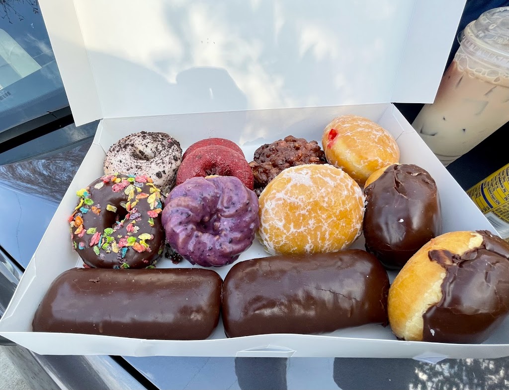 Rainbow Donuts & Deli | 1712 York Hwy, York, SC 29745, USA | Phone: (803) 818-6996
