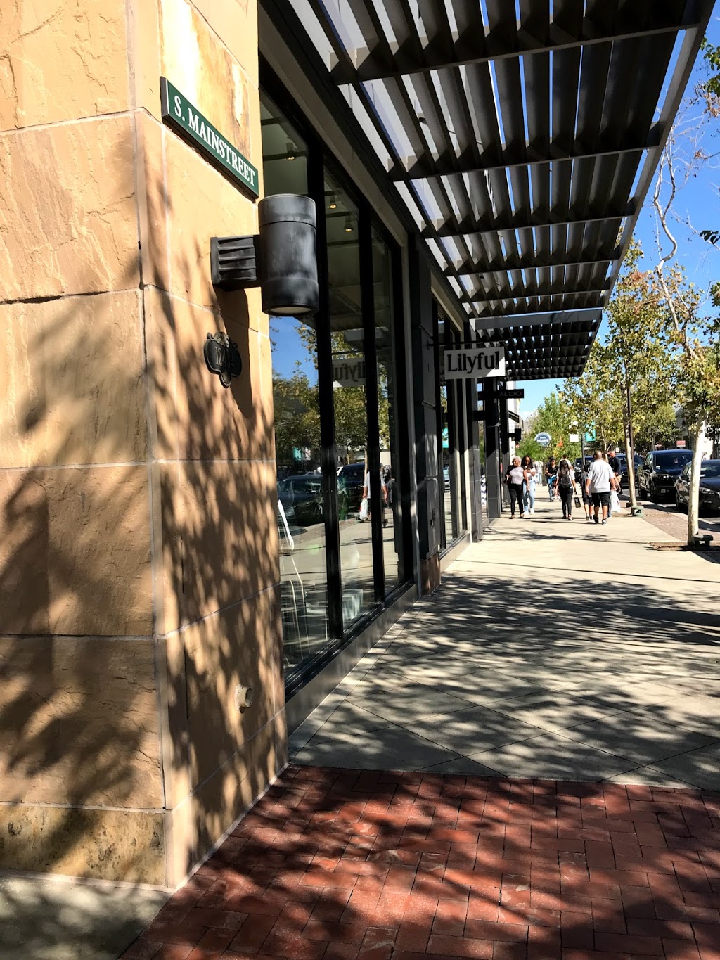 Lilyful | 12534 S Mainstreet #1740, Rancho Cucamonga, CA 91739, USA | Phone: (909) 922-8595