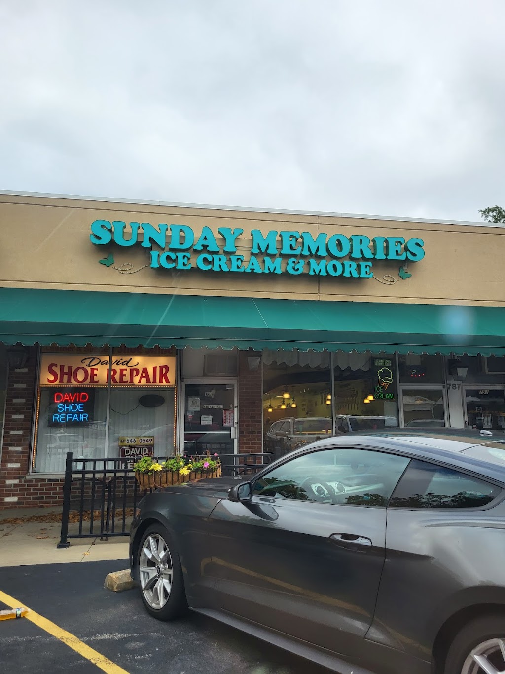 Sunday Memories Ice Cream & More | 787 Bishop Rd, Highland Heights, OH 44143, USA | Phone: (440) 605-9206