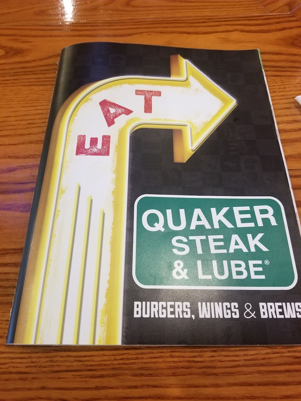 Quaker Steak & Lube | 3737 Stone Creek Blvd, Cincinnati, OH 45251, USA | Phone: (513) 923-9464