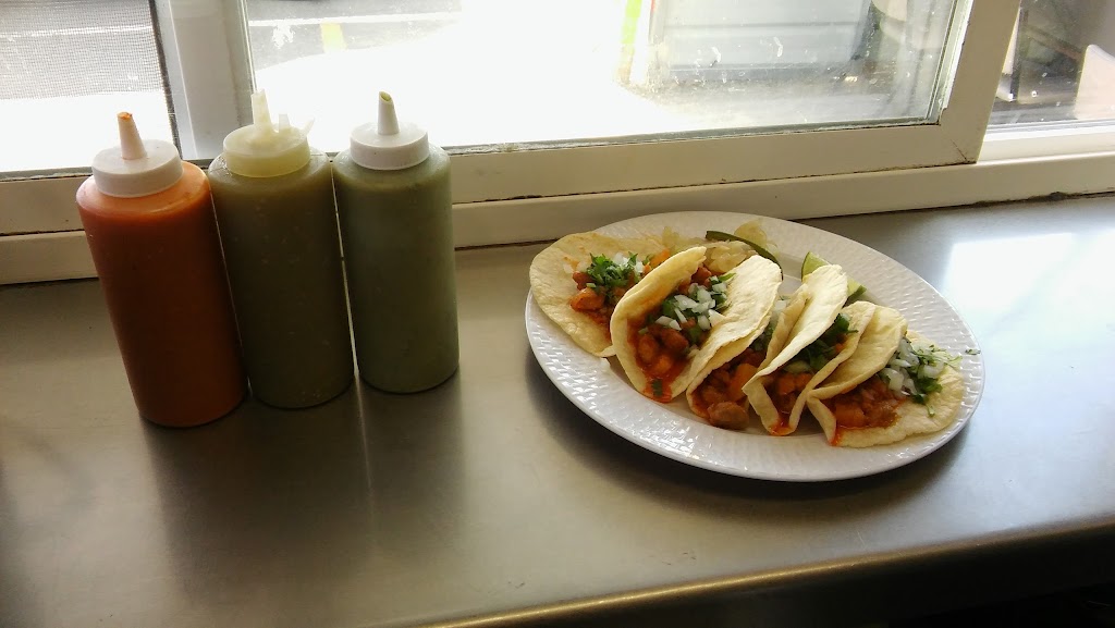 Tacos diana | 4515 N, Pacific Hwy, Hubbard, OR 97032, USA | Phone: (503) 984-4367