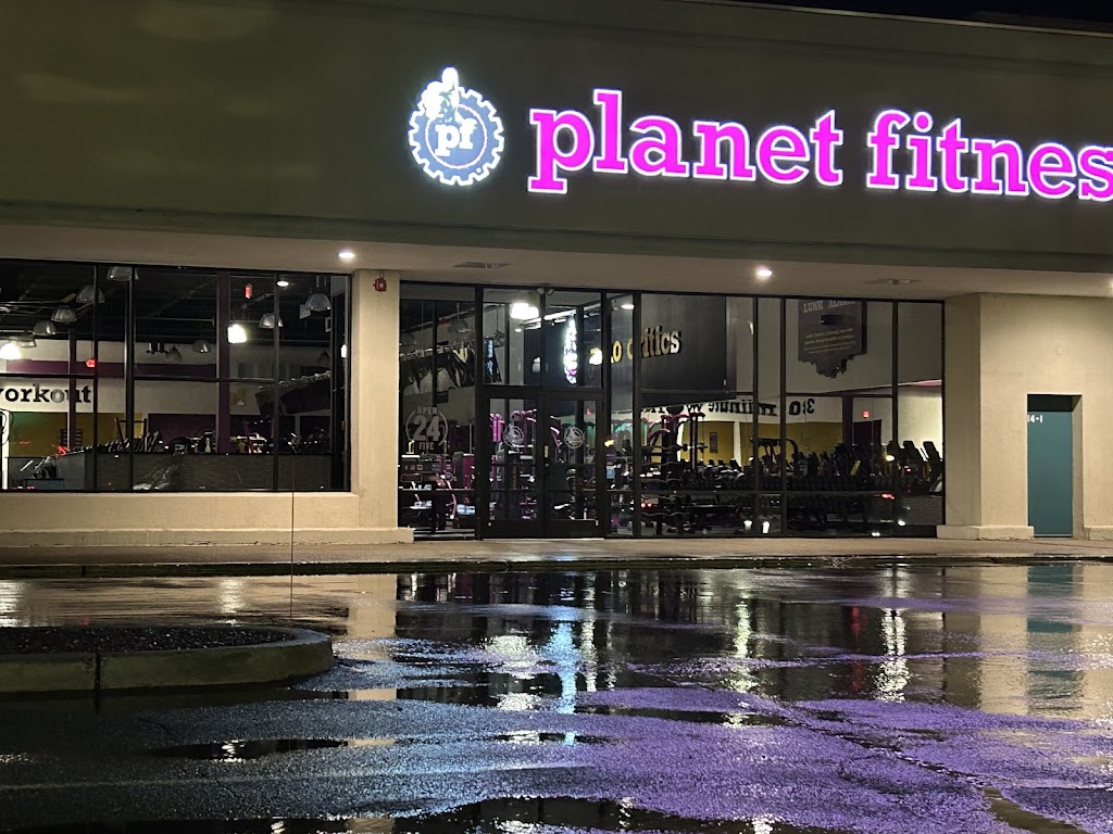 Planet Fitness | 1965 NJ-57 #13-2, Hackettstown, NJ 07840, USA | Phone: (908) 645-6333