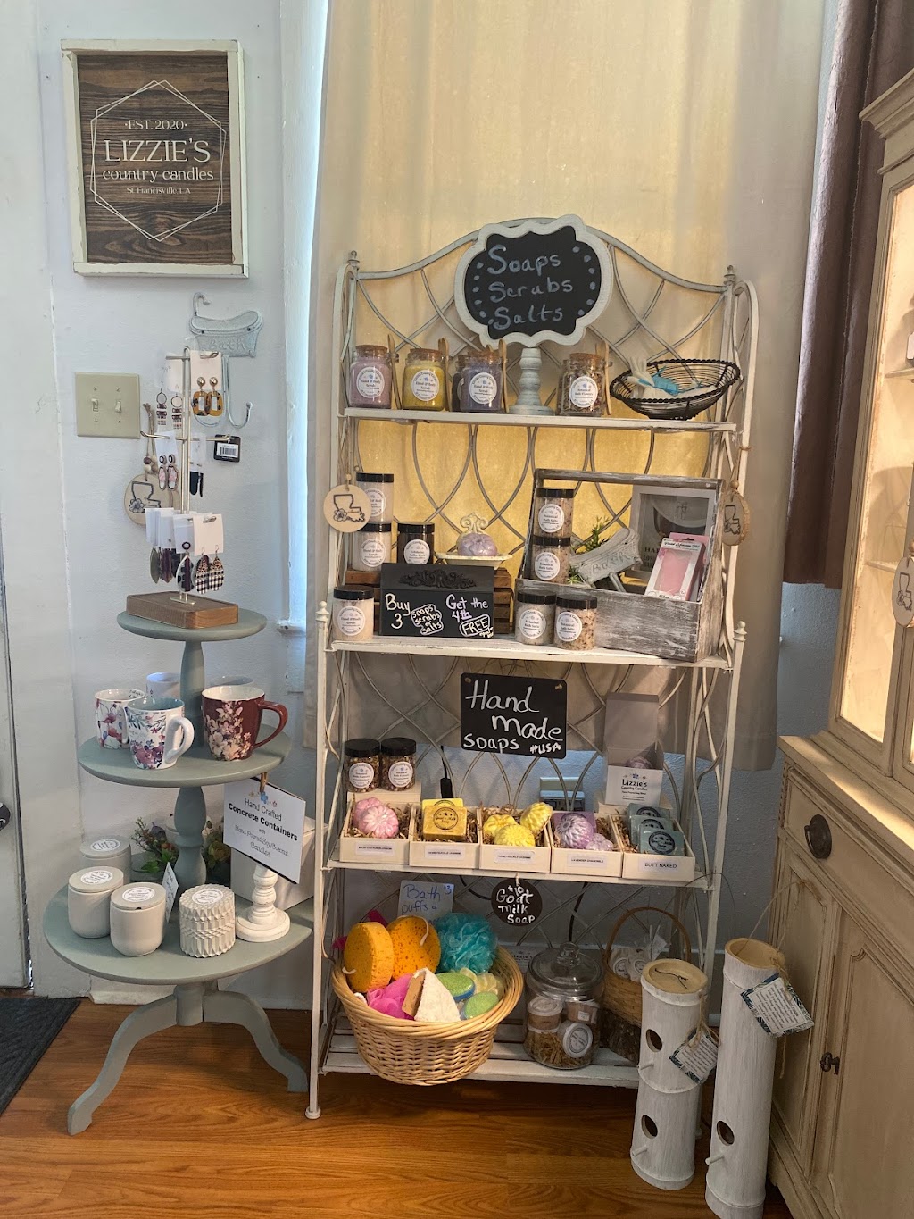 Lizzies Country Candles and Gifts, LLC | 11541 Ferdinand St, St Francisville, LA 70775, USA | Phone: (225) 245-4694