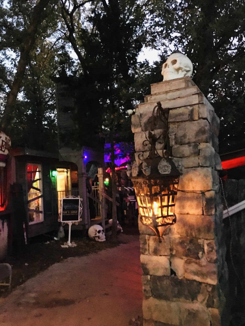 Scream Hollow | 149 Split Rail Ln, Smithville, TX 78957, USA | Phone: (512) 710-8267