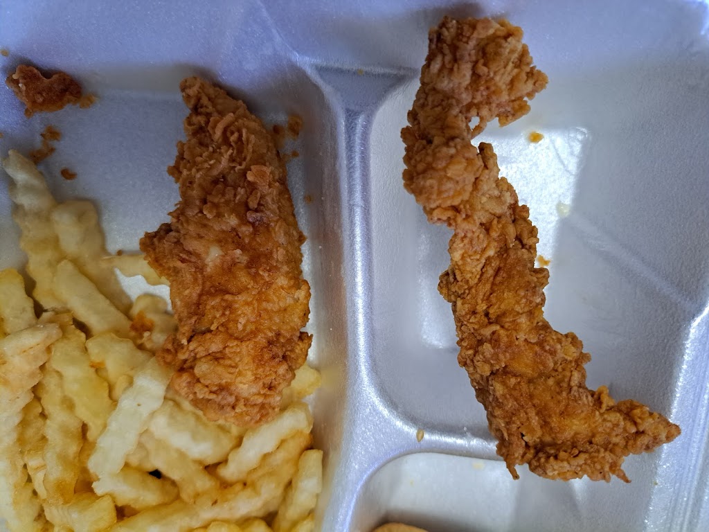 Raising Canes Chicken Fingers | 1945 S Stapley Dr, Mesa, AZ 85204, USA | Phone: (480) 207-6190