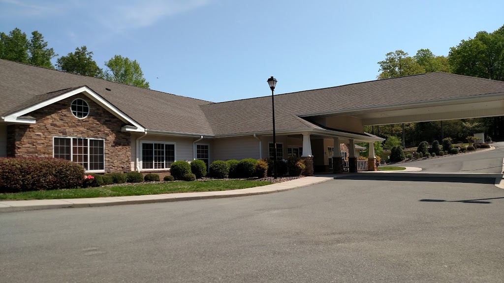 Randolph Hospice House | 446 Vision Dr, Asheboro, NC 27203, USA | Phone: (336) 672-8300