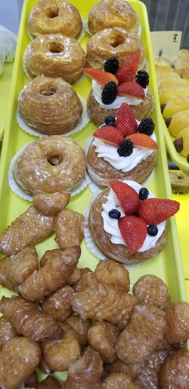 Eldo Donuts | 12828 Eldorado Pkwy, Frisco, TX 75035, USA | Phone: (469) 294-0200