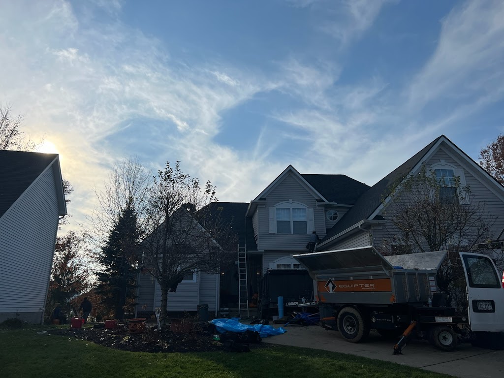 Silver Lining Roofing & Exteriors, Inc. | 7354 Lakeshore Blvd, Mentor, OH 44060, USA | Phone: (440) 290-7555