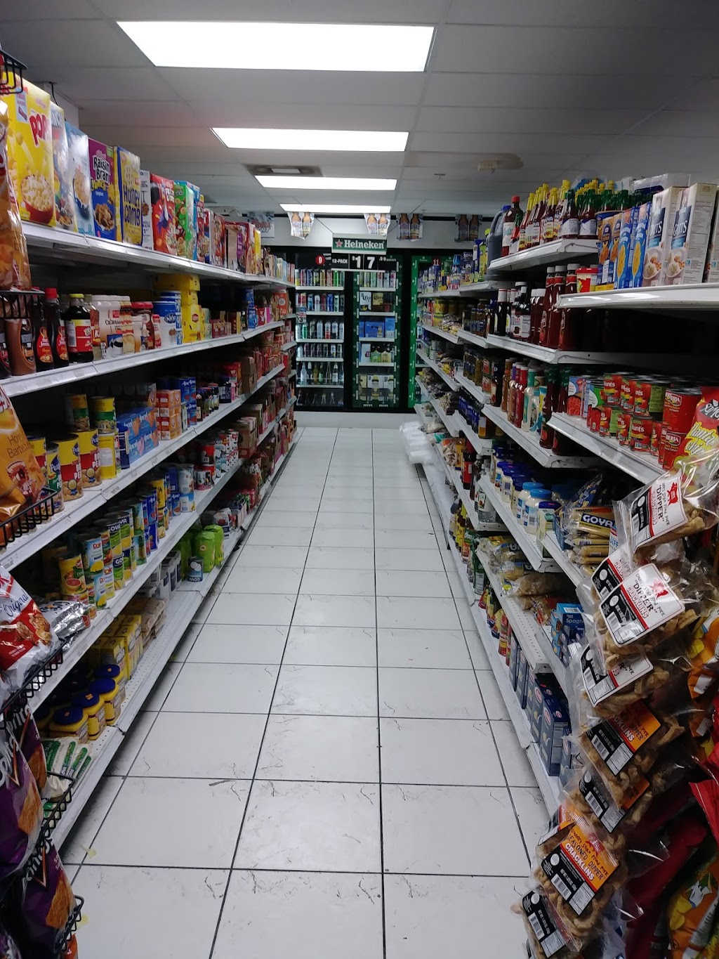 Papillons Grocery Store | 25001 SW 127th Ave, Homestead, FL 33032, USA | Phone: (305) 258-6569