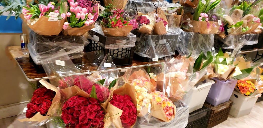 Floral Blossoms | 211 Blauvelt Rd, Monsey, NY 10952, USA | Phone: (845) 352-2859