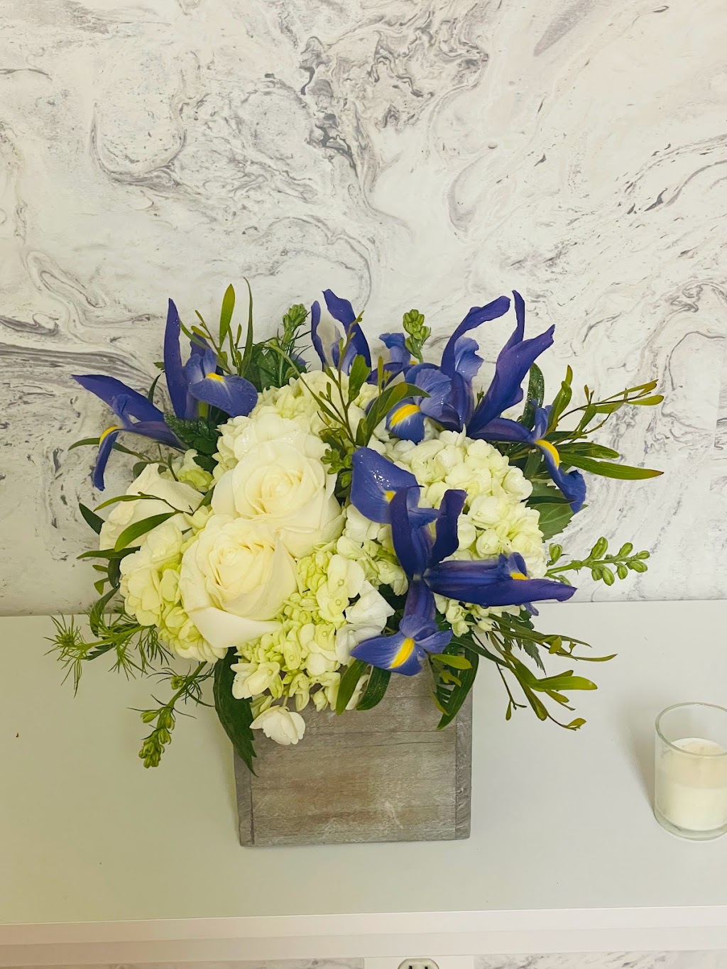 Fresh Flowers Florist LLC | 2960 Chain Bridge Rd #103, Oakton, VA 22124, USA | Phone: (571) 378-0885