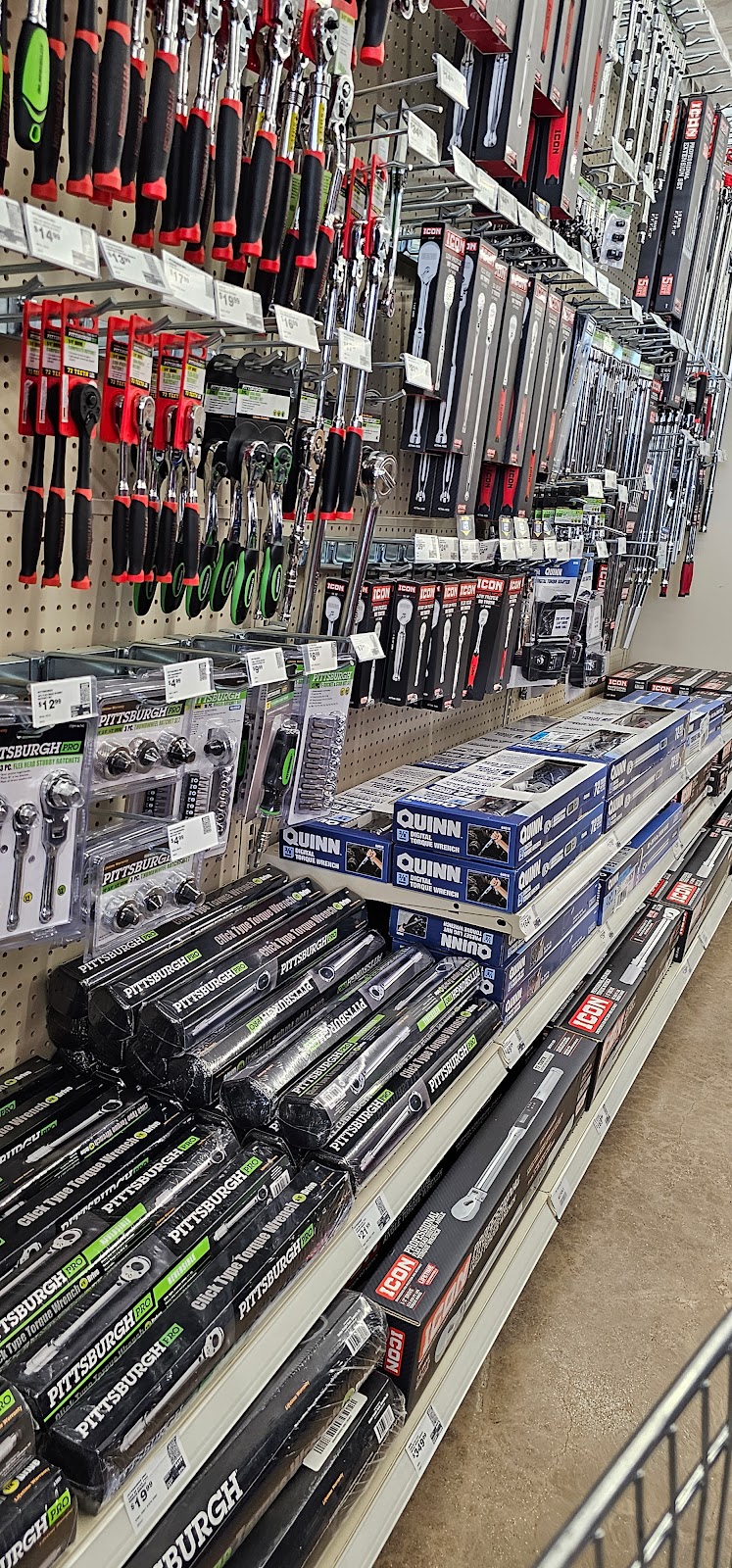 Harbor Freight Tools | 1008 US-82, Gainesville, TX 76240, USA | Phone: (940) 902-8383