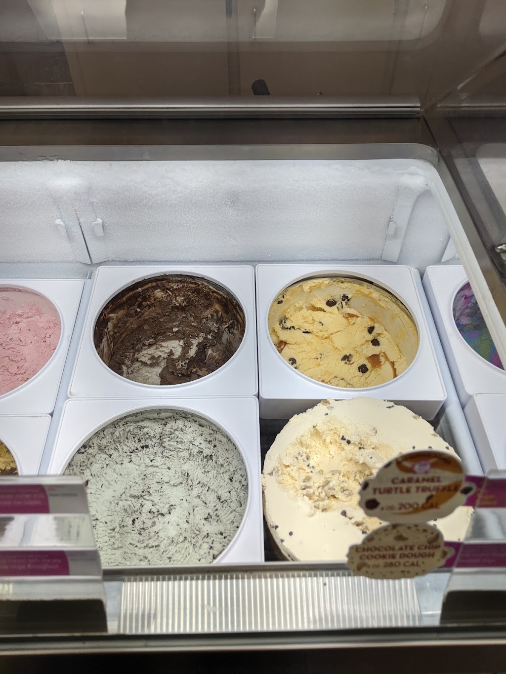 Baskin-Robbins | 1137 S De Anza Blvd, San Jose, CA 95129, USA | Phone: (408) 255-2811