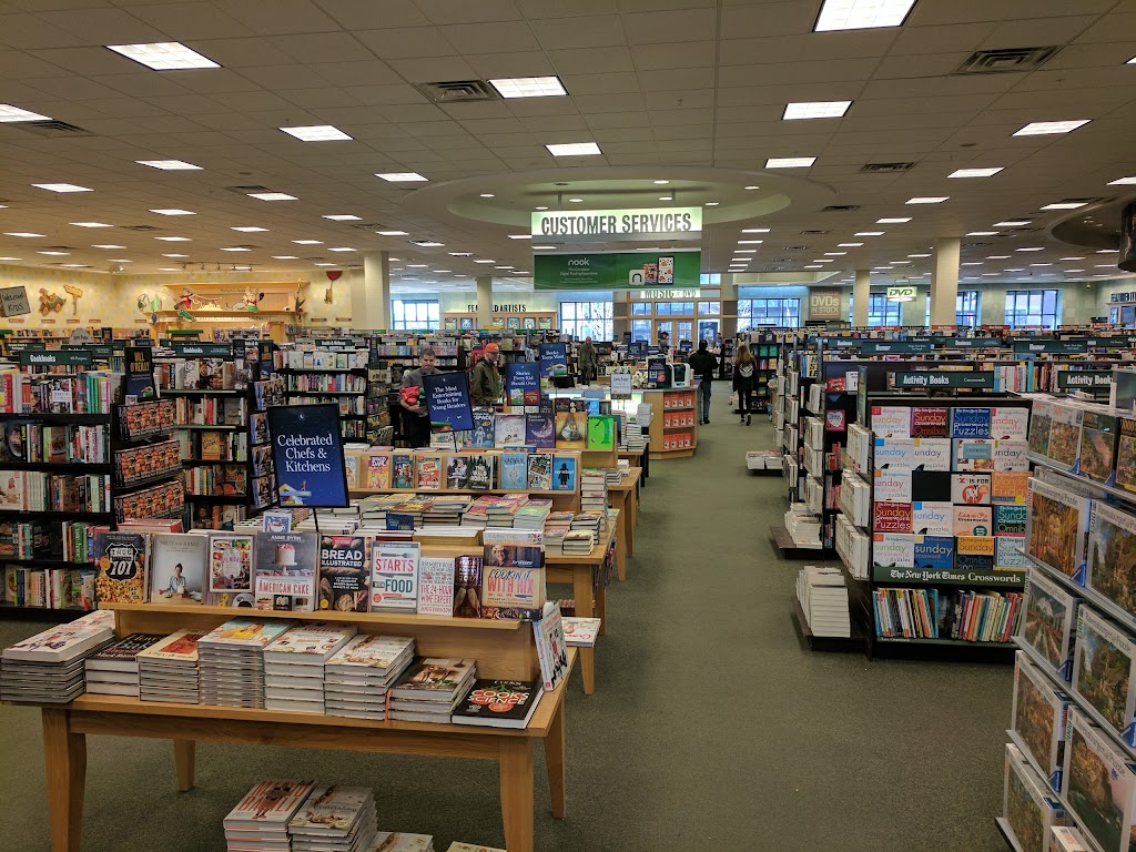 Barnes & Noble Booksellers Southlands Town Center | 6300 S Main St Suite N101, Aurora, CO 80016, USA | Phone: (303) 766-3069