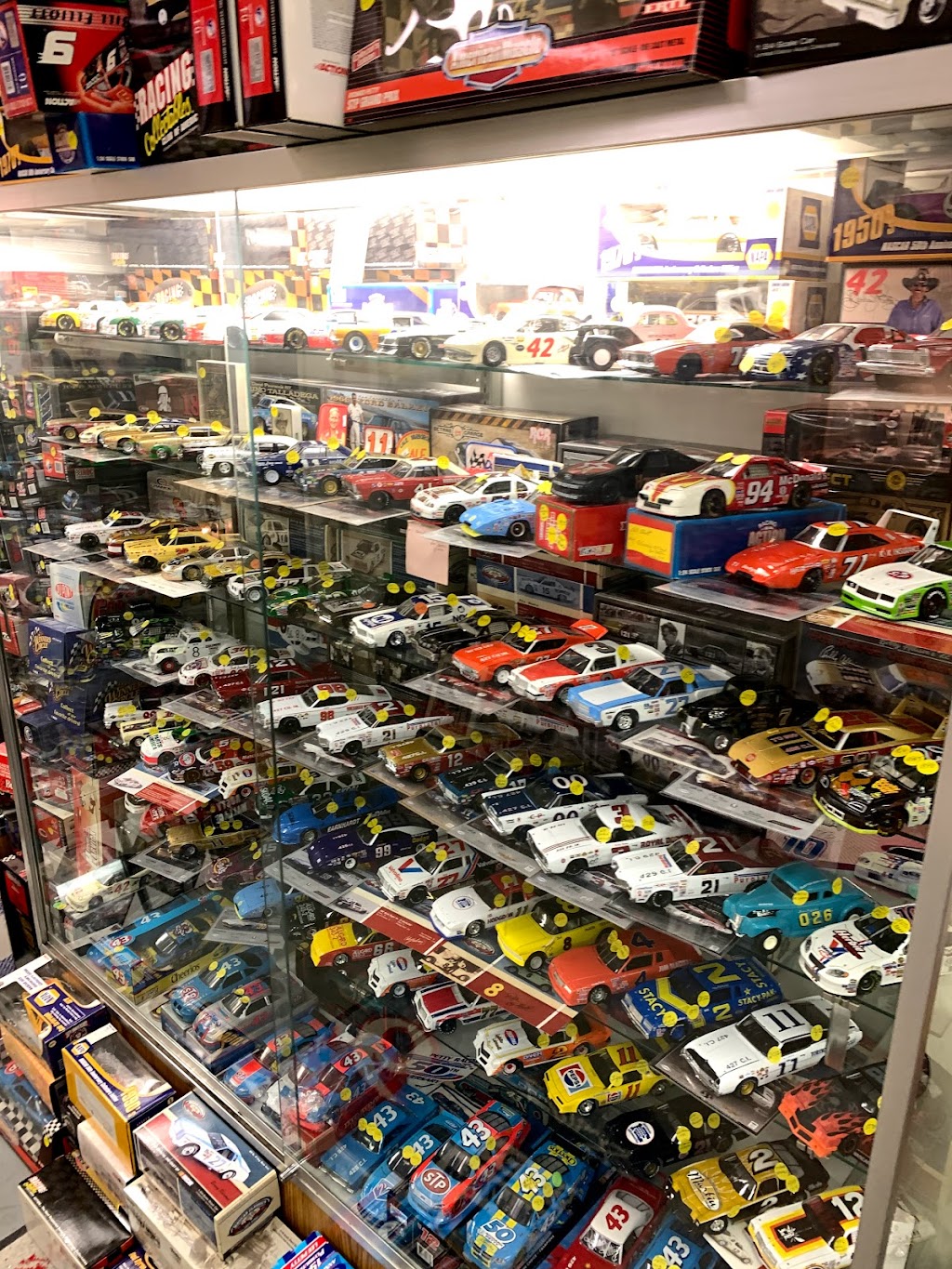 Jacks Racing Collectibles | 219 St Mihiel Dr # 16, Riverside, NJ 08075 | Phone: (856) 461-7808