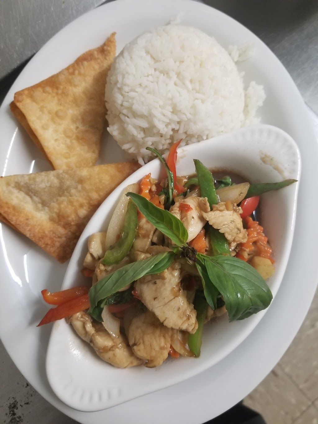 Bangkok Spice Thai Cuisine | 5031 East Orangethorpe Avenue # E suiteE, Anaheim, CA 92807 | Phone: (714) 777-1583