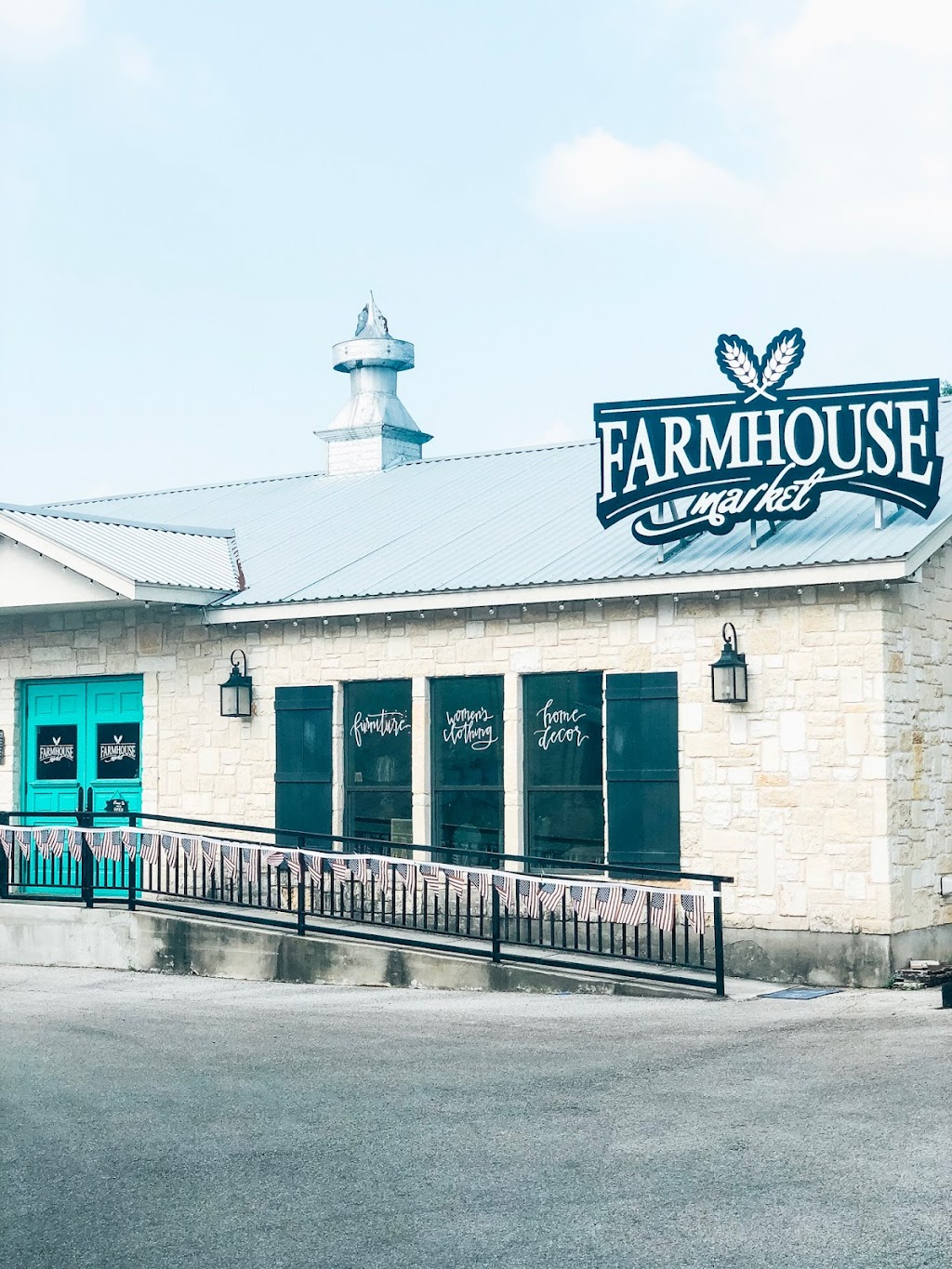 Farmhouse Market | 17080 TX-46, Spring Branch, TX 78070, USA | Phone: (830) 228-4488
