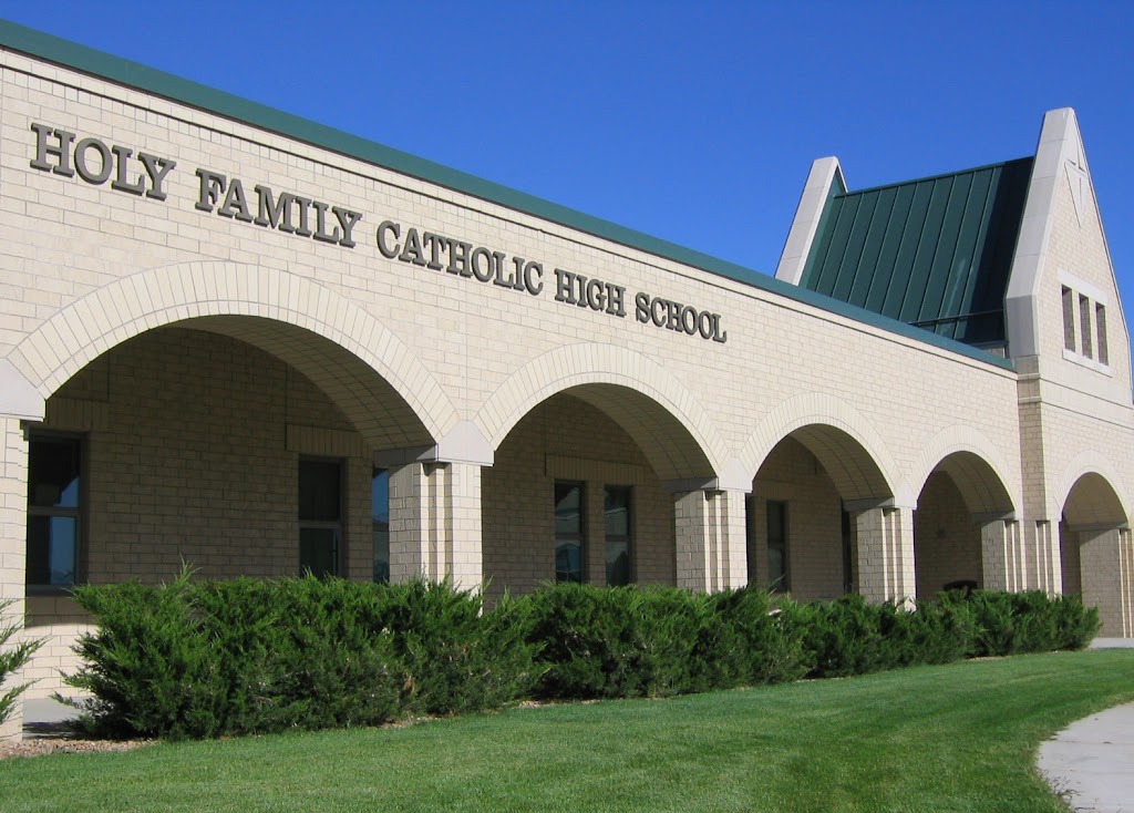 Holy Family Catholic High School | 8101 Kochia Ln, Victoria, MN 55386, USA | Phone: (952) 443-4659