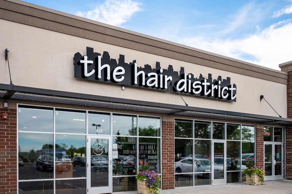 Hair District Collective Chanhassen | 928 W 78th St, Chanhassen, MN 55317, USA | Phone: (952) 474-5040